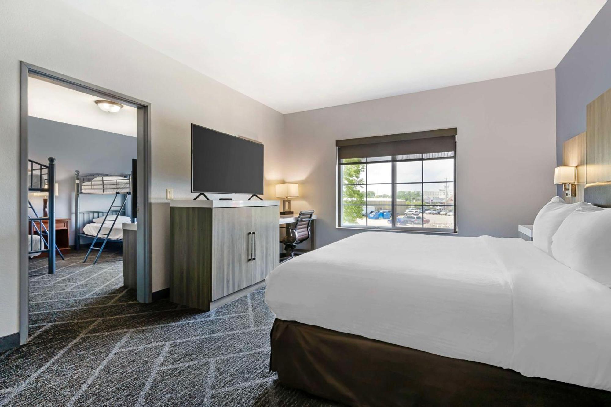Best Western Plus Appleton Airport Mall Hotel Экстерьер фото