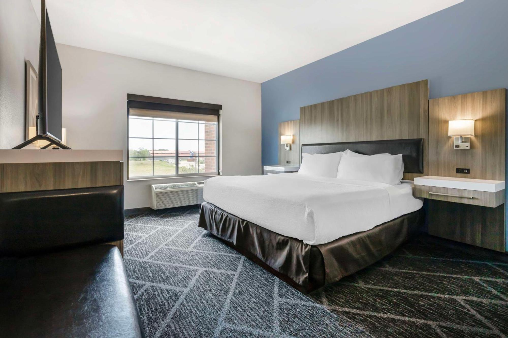 Best Western Plus Appleton Airport Mall Hotel Экстерьер фото